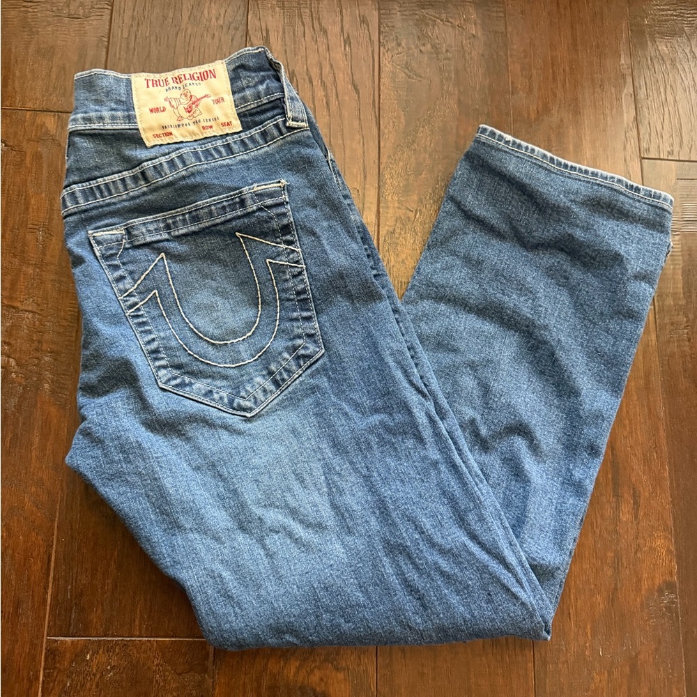 True Religion Men’s Light Blue Denim Jeans with Signature Back Pocket